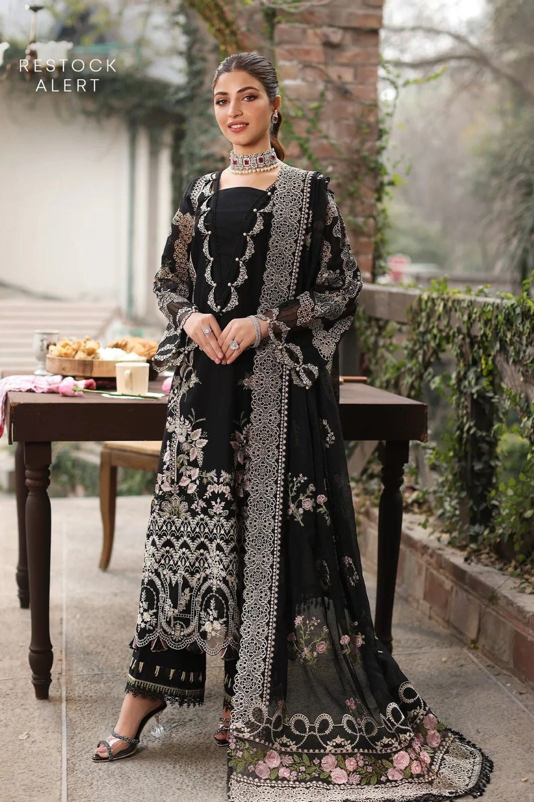 Dhanak Embroidered