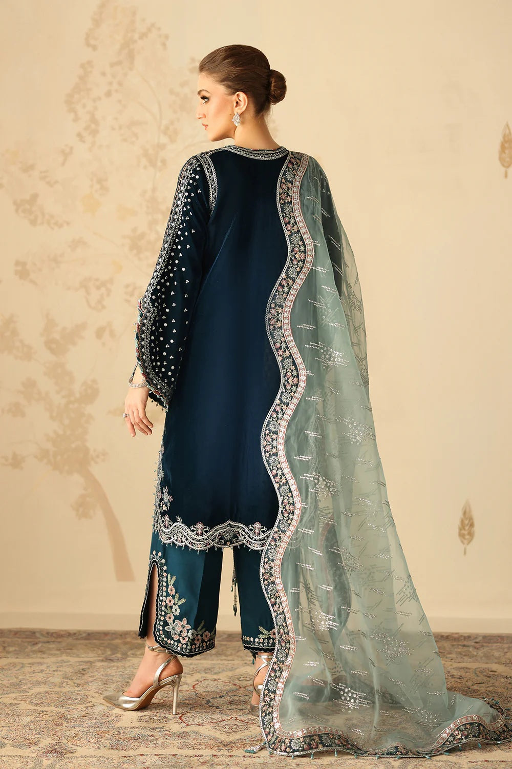 Baroque Embroidered 9000 micro