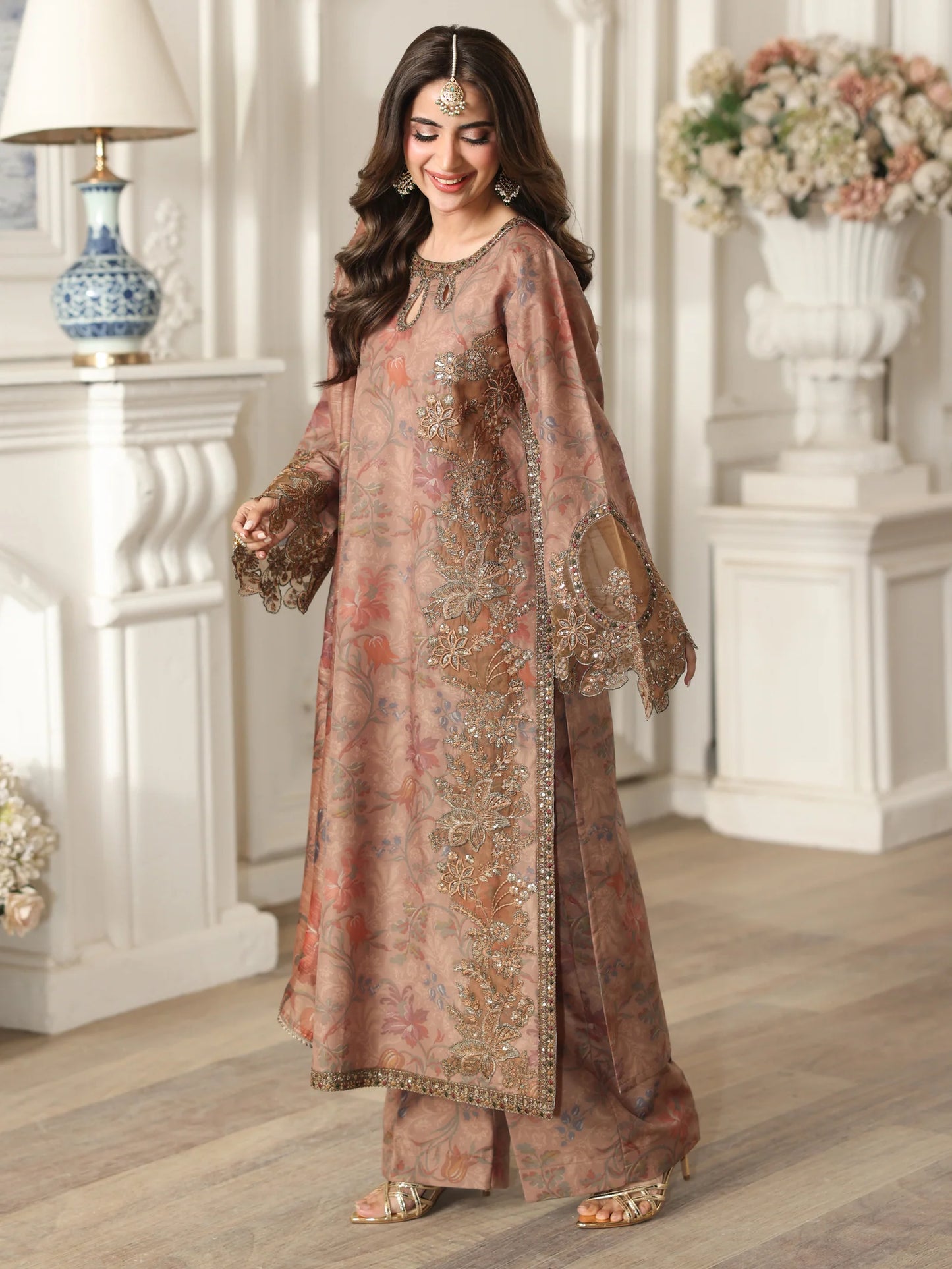Mohagni Silk embroidered saboor aly 2pc article