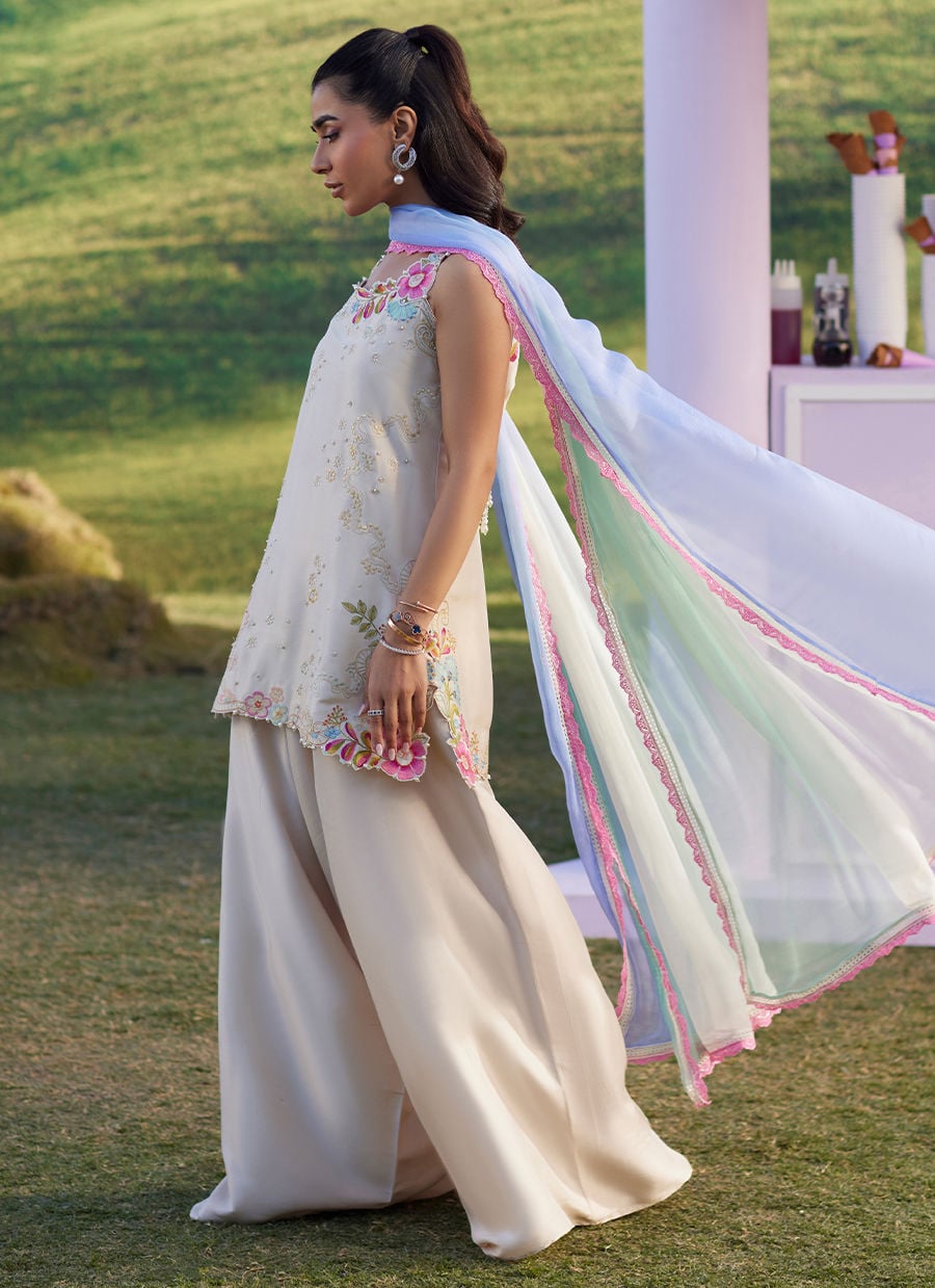 Silk Embroidered 3pc Article With Chiffon Triple Shade Dupatta Naimal Khawar