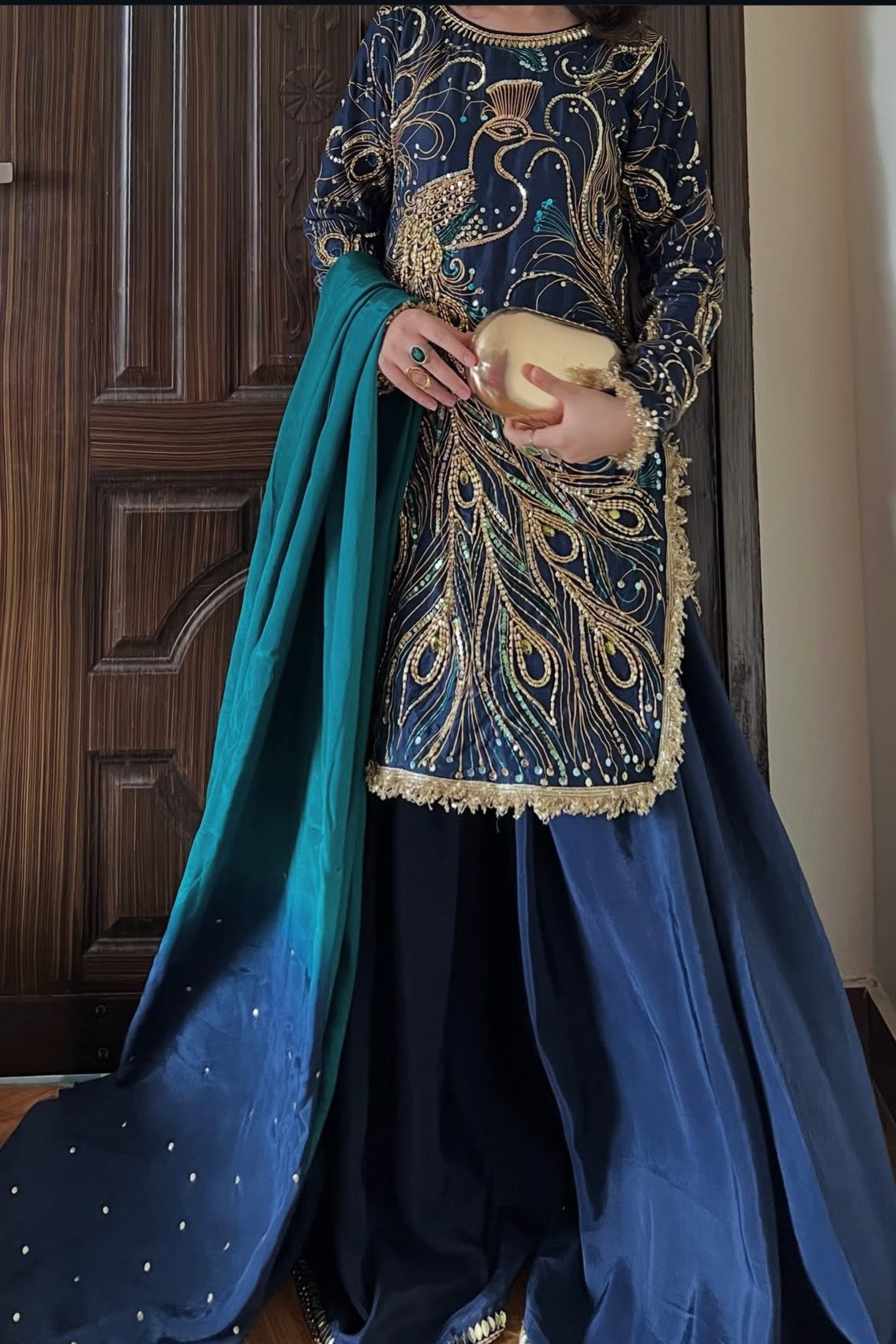 9000 Velvet Embroidered 3pc Article Peacock Design