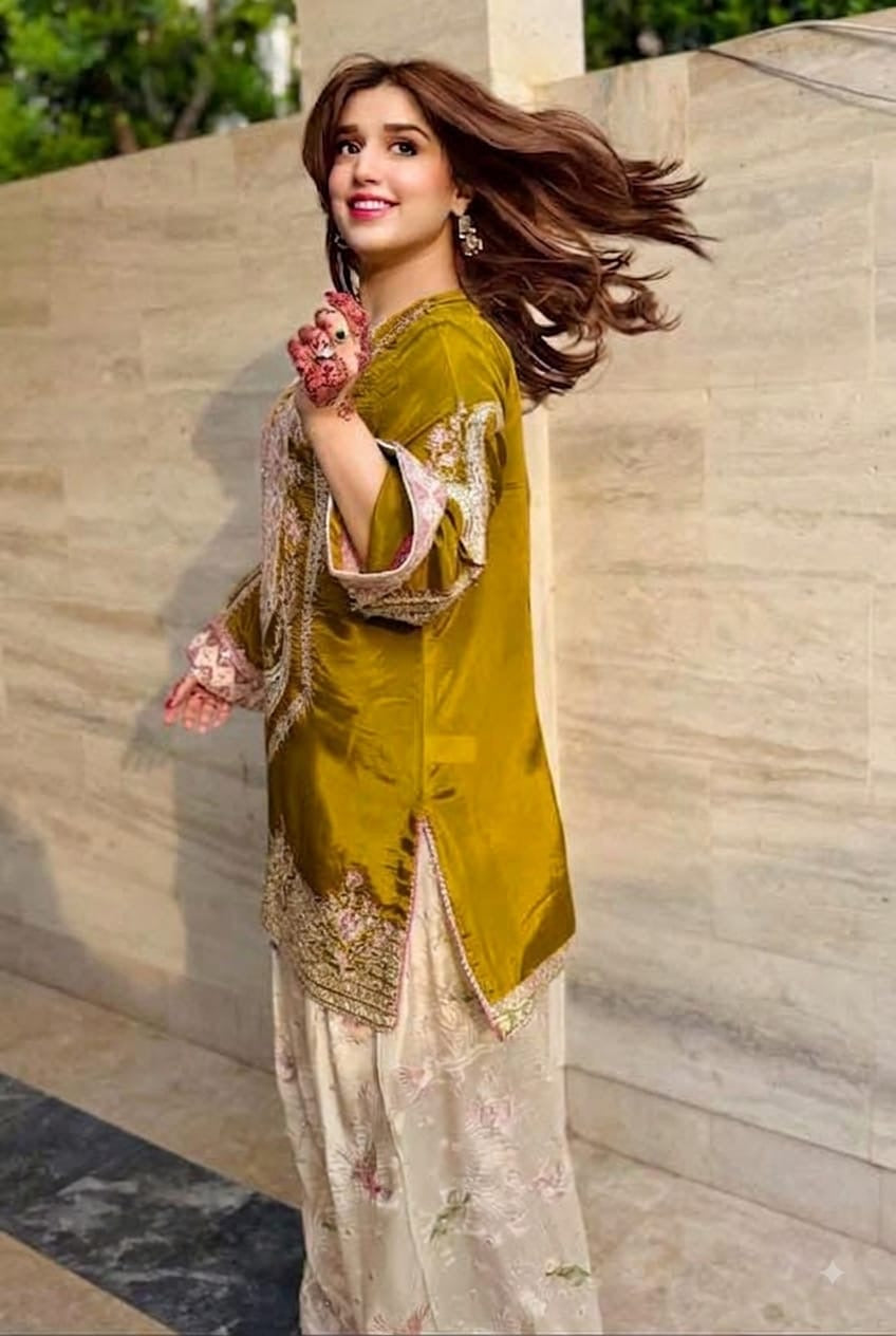 Ethnic Silk embroidered 2pc Article
