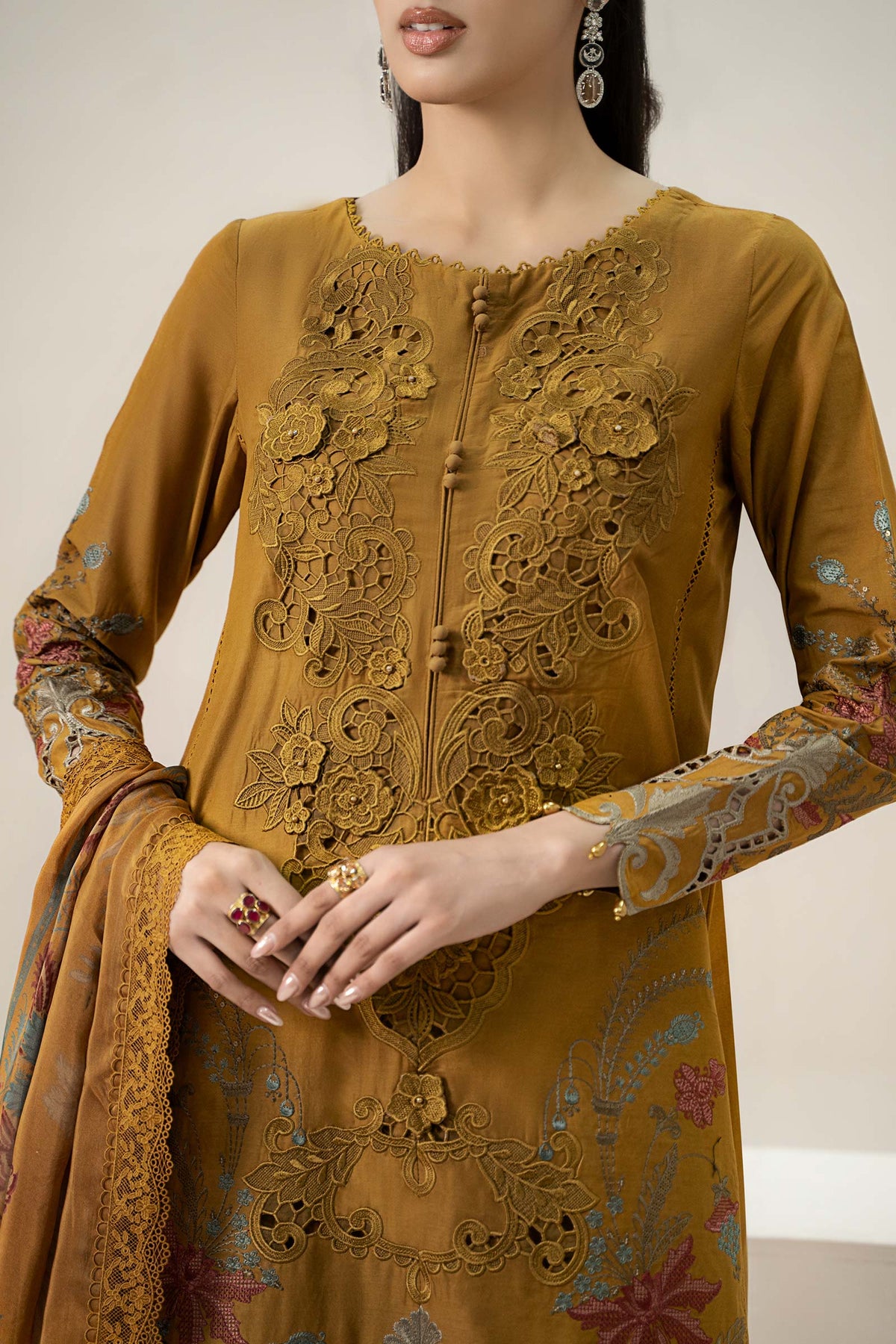 Mariab Dhanak Embroidered 3pc Article 3d Patches With Dhanak Shawl Mustard Color