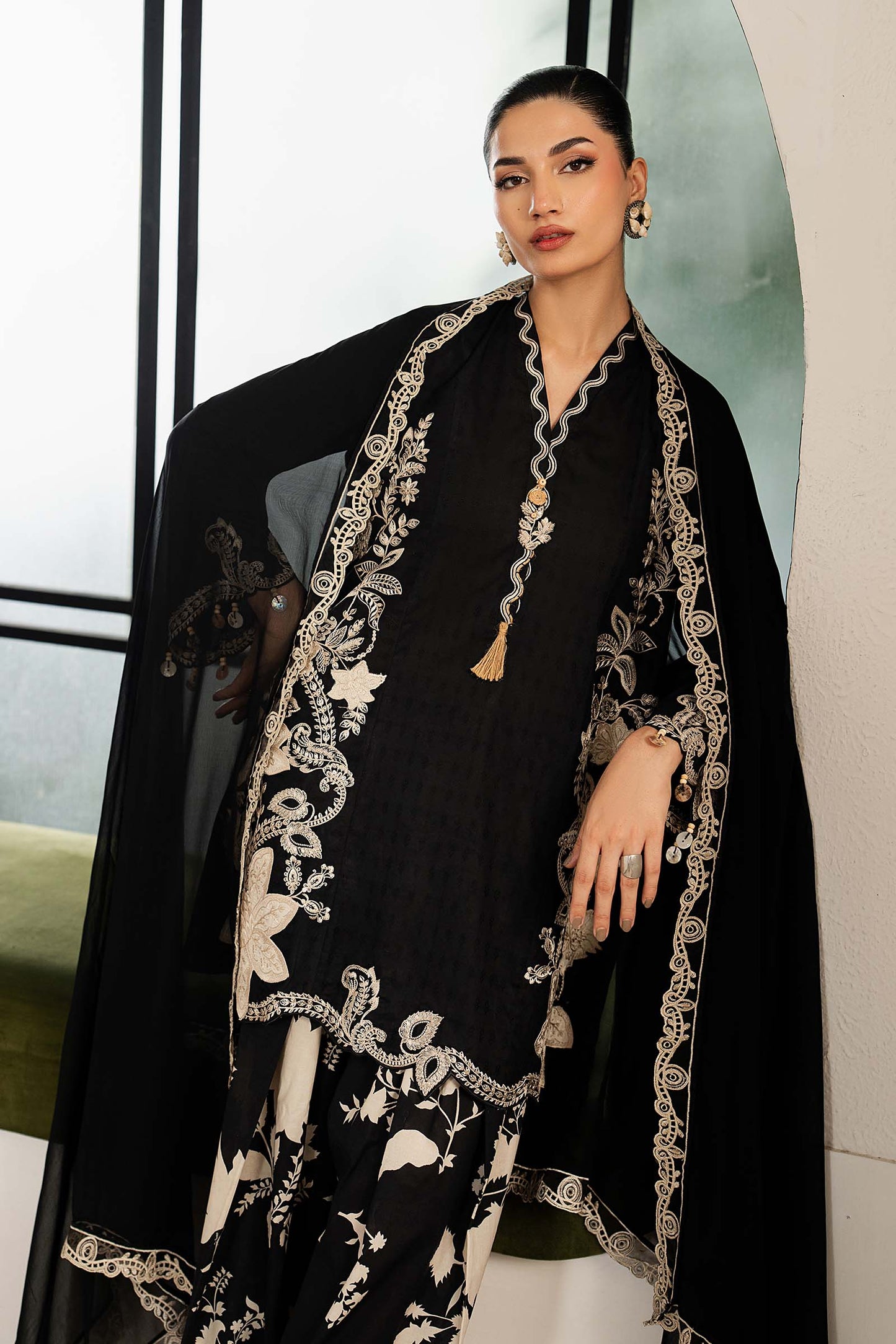 Printed Silk Embroidered 3pc Article With chiffon Dupatta Sialian