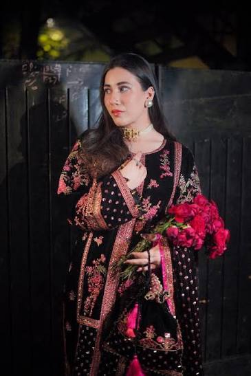 Aneelas Velvet Luxury 9000 Micro Velvet 3 Piece Unstitched Dress - Maryam Collection