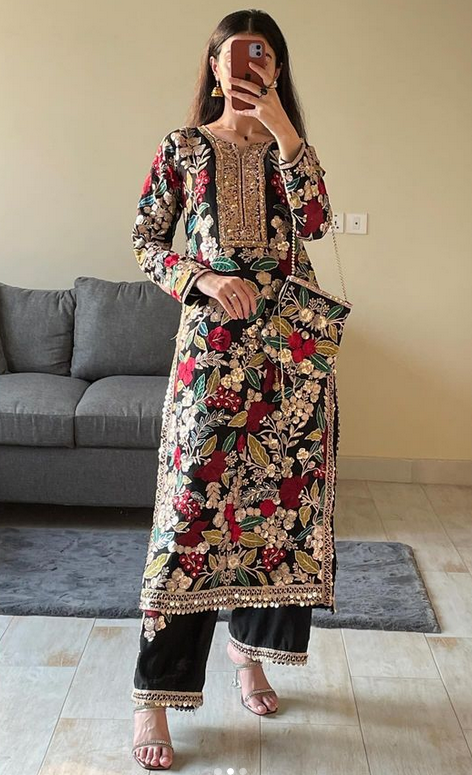 Hania Amir Trending 9000 micro