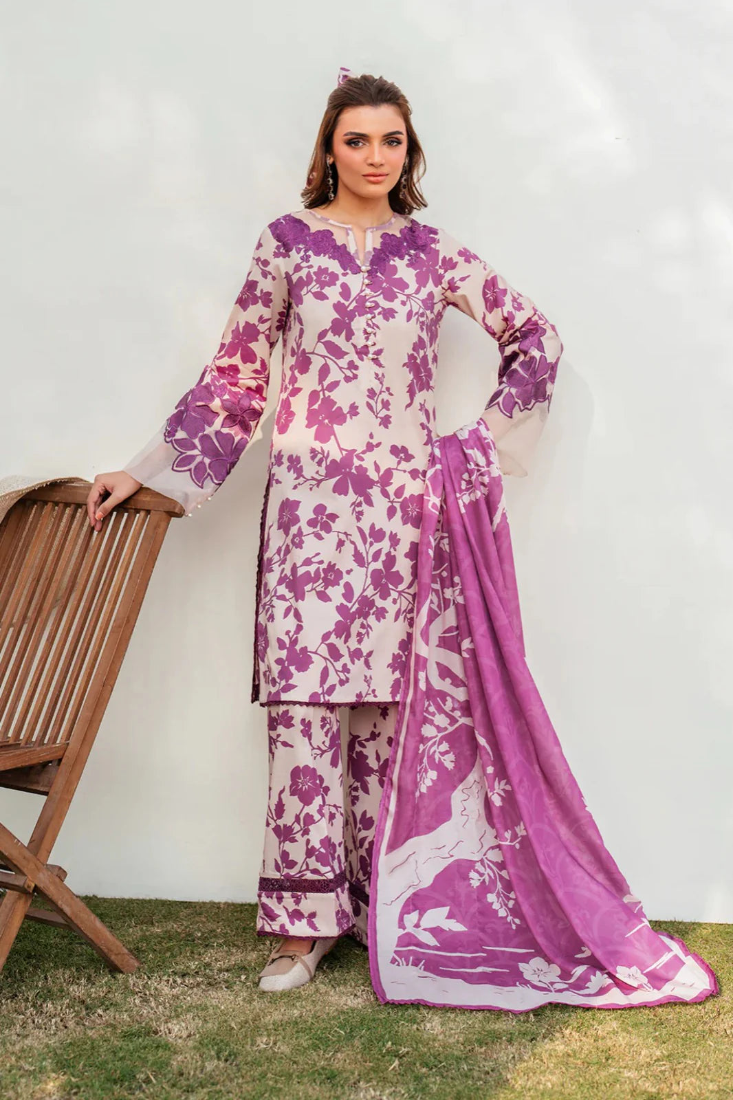 Maria B. Lawn 3 Piece
